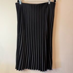 J. Crew Classic Black Pleated Midi Skirt - L